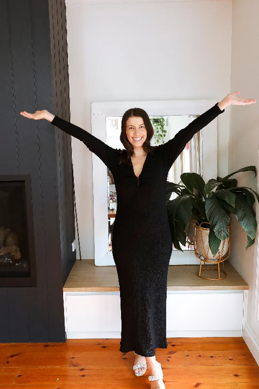Esmaee Dusk Dress (Black) Tunics Travel practical