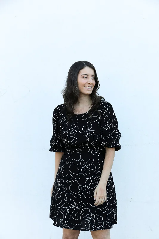 Eline Dress (Black & White) Tunics Sophisticated sleek