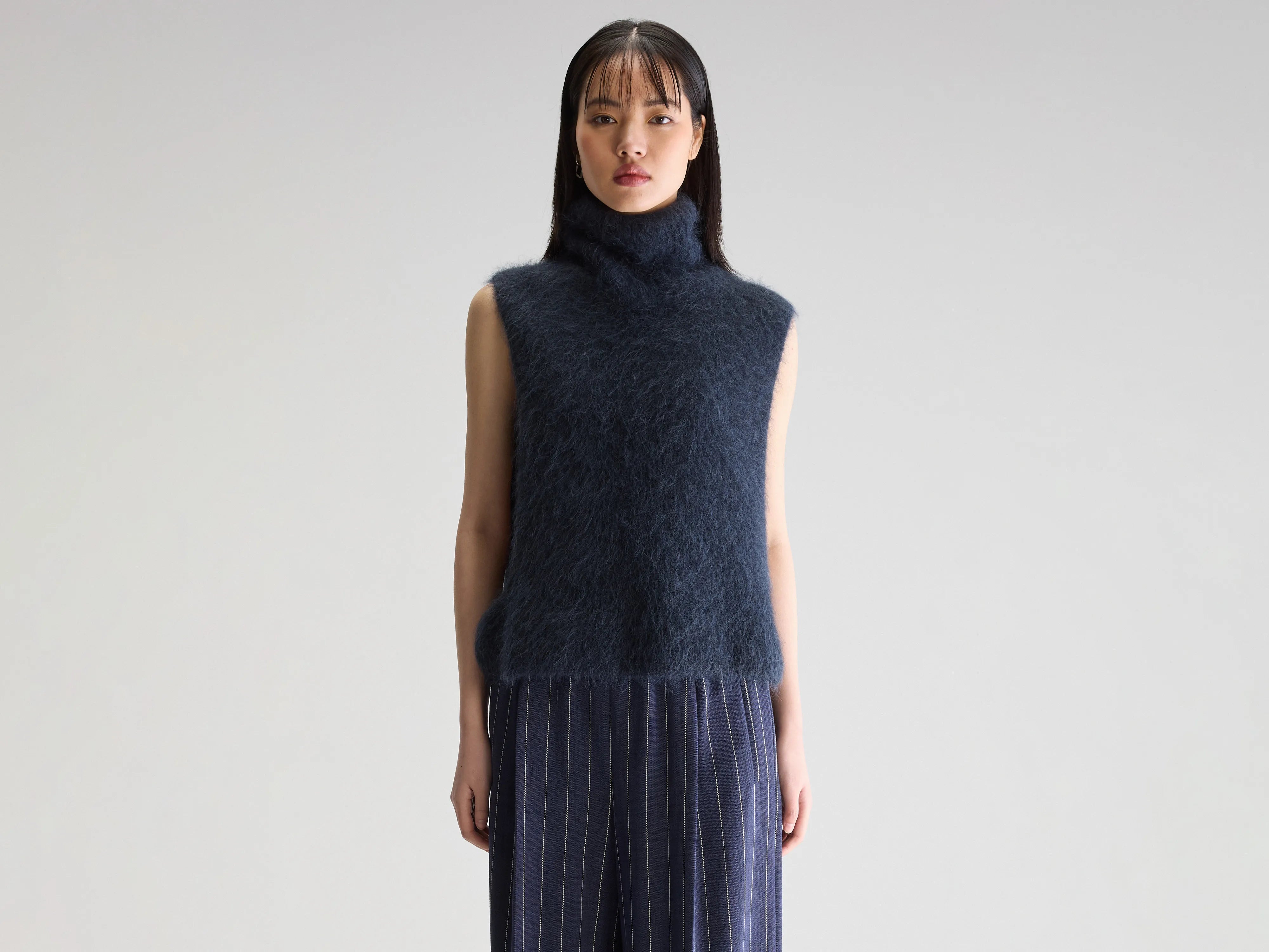 Daren sleeveless sweater (252 / W / NAVY) Nylon Fabric Polyester Fabric Spandex Fabric