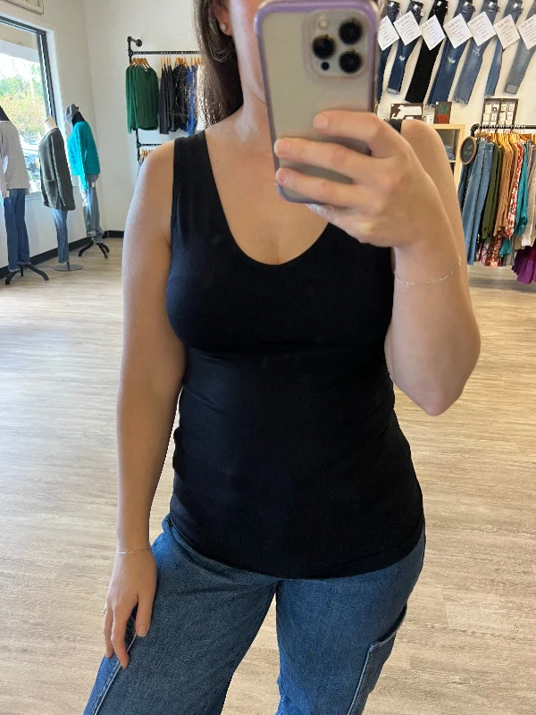 2 Way Layering Tank Top in Black cutout tank top