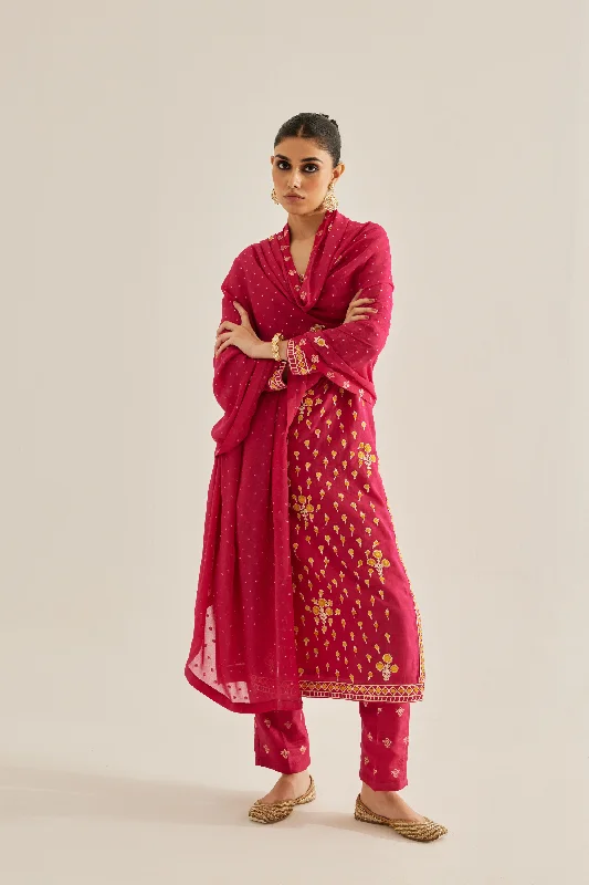 Gold Appliqued Embroidered Silk Chanderi Kurta And Dupatta With Trousers. High Waist Slim Fit Ankle Length Gold Appliqued Embroidered Silk Chanderi Kurta And Dupatta With Trousers. High Waist Slim Fit Ankle Length