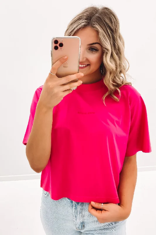 A Crop Slouch Tee Super Pink