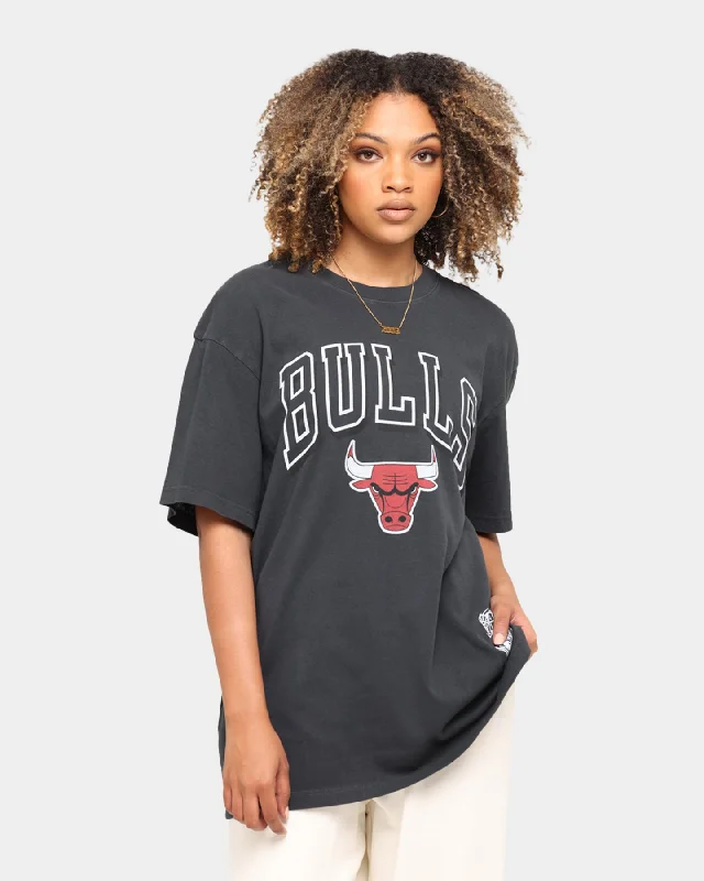 Mitchell & Ness Chicago Bulls Keyline Logo Vintage T-Shirt Faded Black