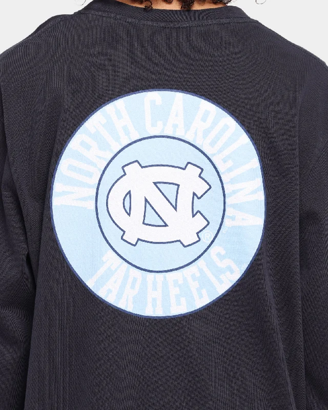 NATIONAL COLLEGIATE ATHLETIC ASSC UNC Team Crest Jeaner Long Sleeve T-Shirt Vintage Black