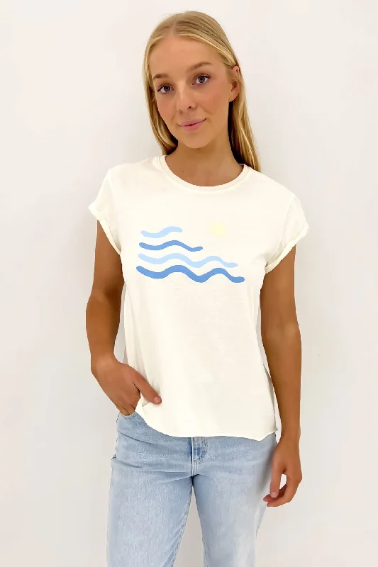 Waves Tee Cream