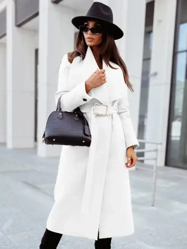 Women’s long-sleeved buttoned V-neck strappy woolen coat